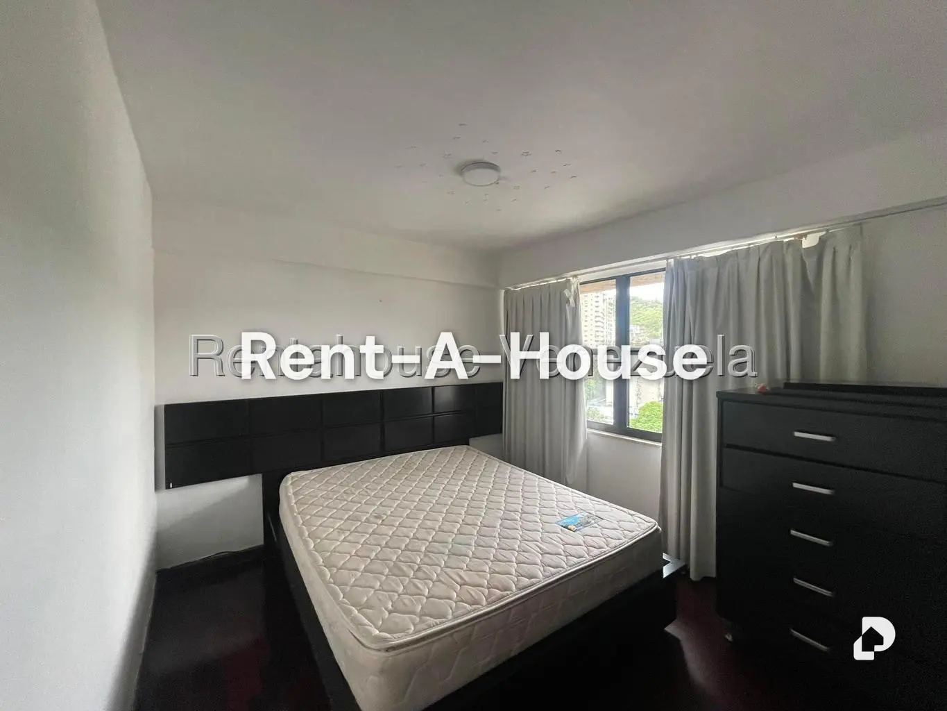 Apartamento en Santa Fe Norte, Caracas – 11