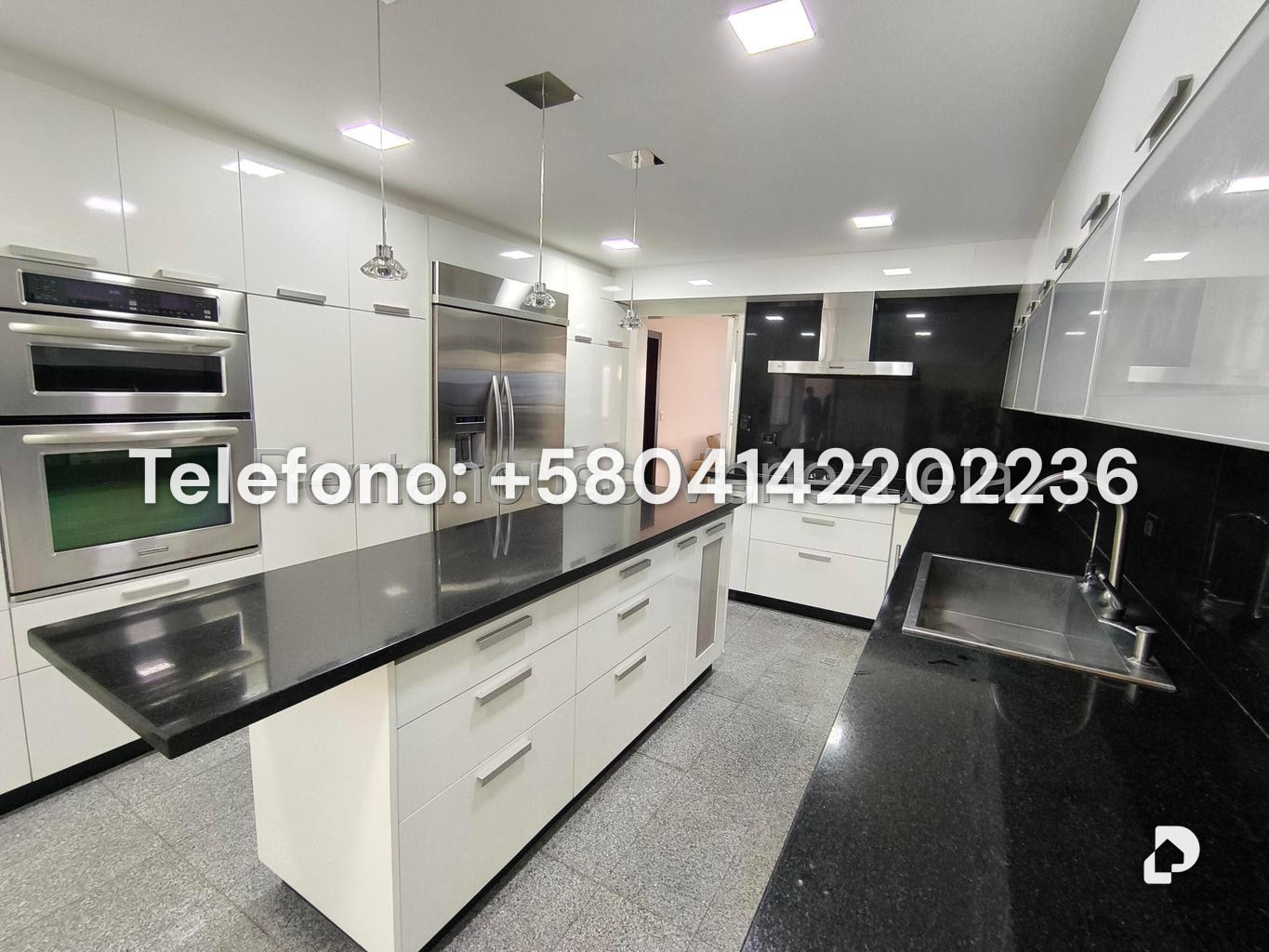 Apartamento en Lomas de La Lagunita, Caracas – 10