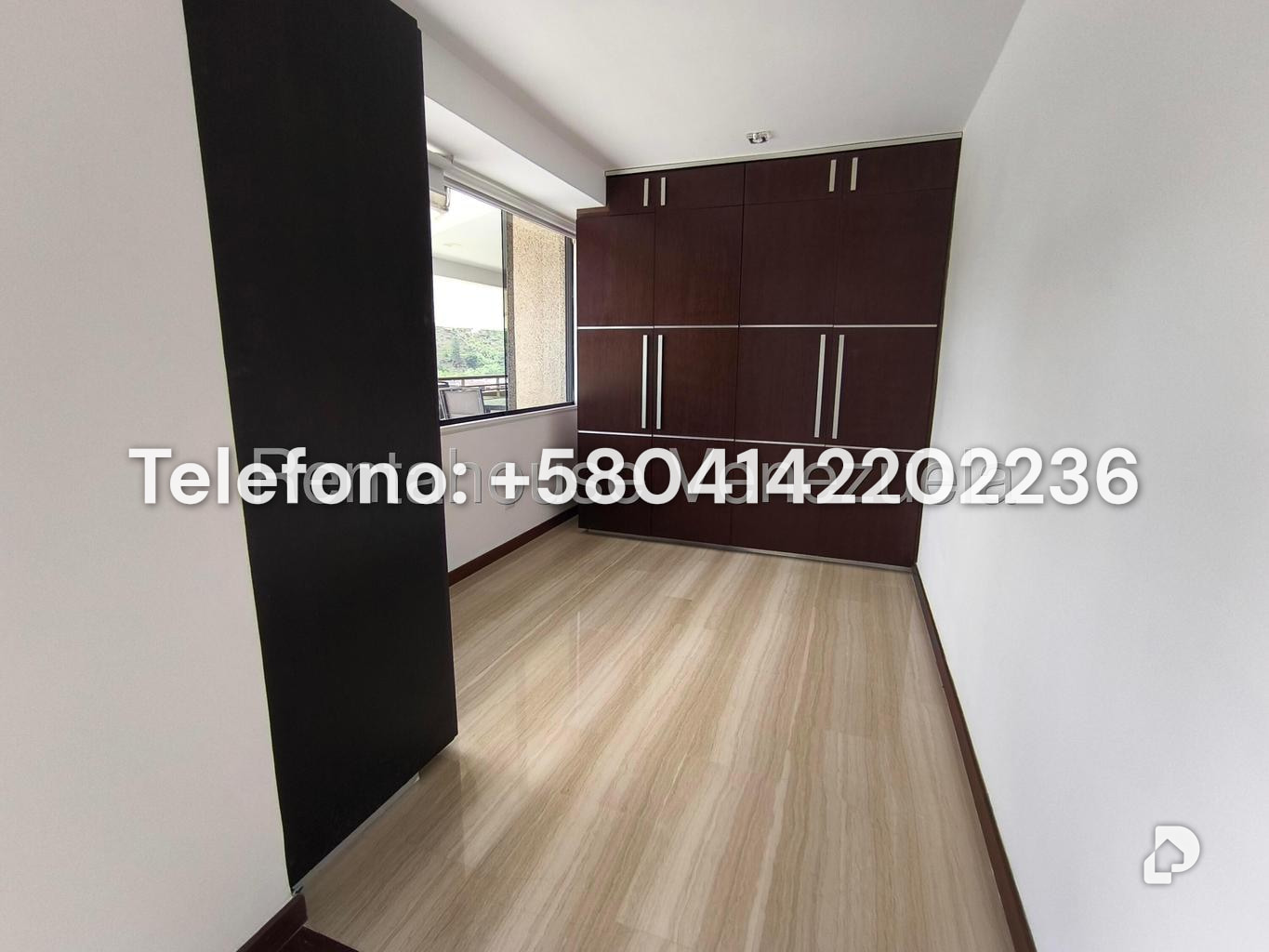Apartamento en Lomas de La Lagunita, Caracas – 32