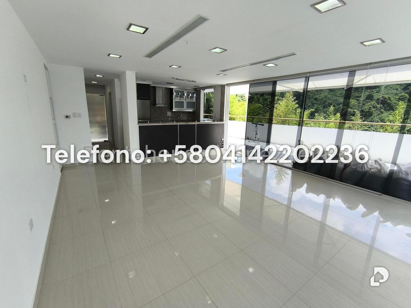 Apartamento en Lomas de La Lagunita, Caracas – 60
