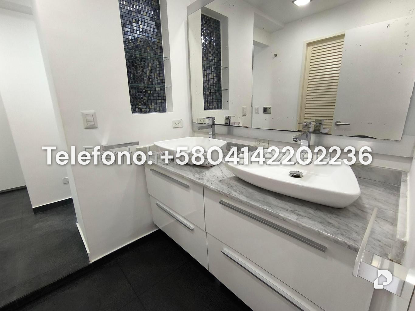 Apartamento en Lomas de La Lagunita, Caracas – 36