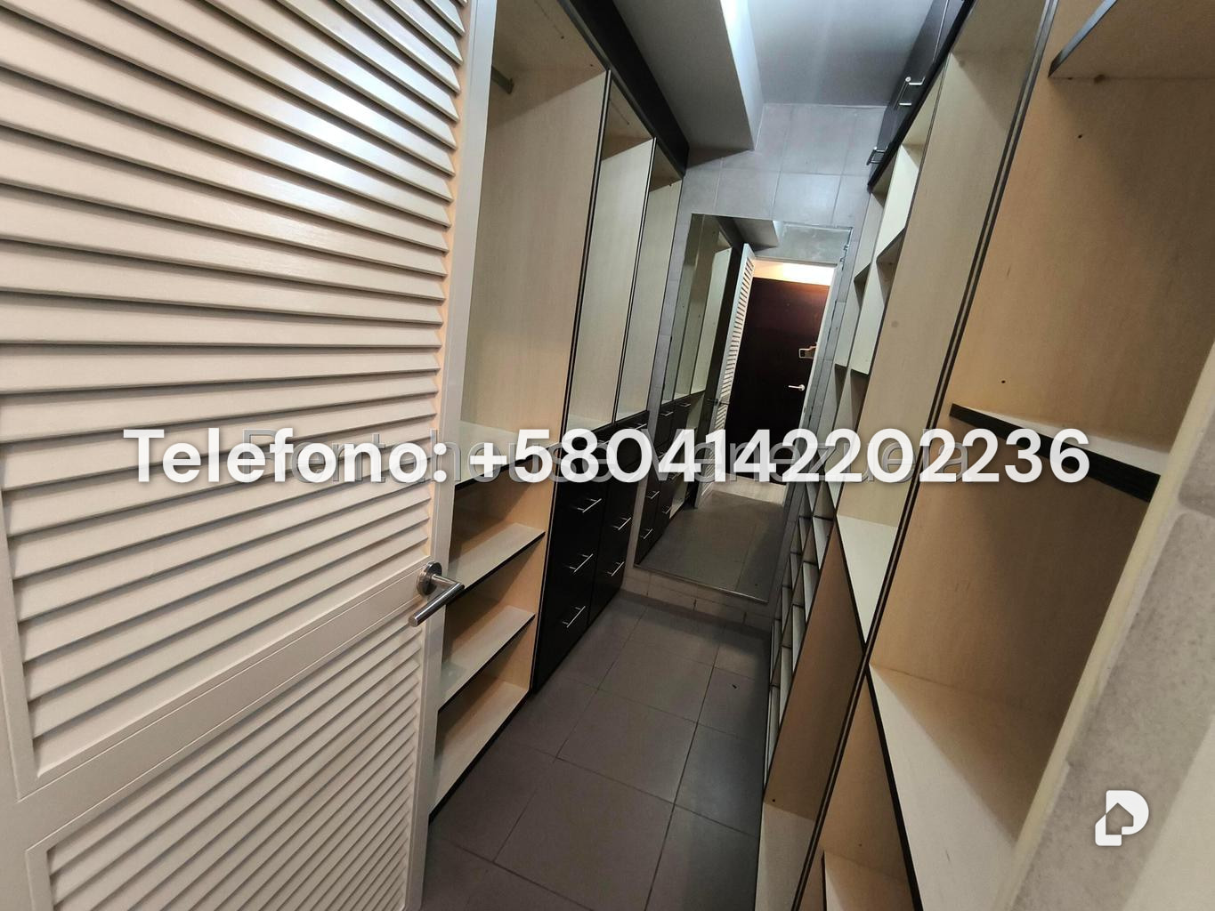 Apartamento en Lomas de La Lagunita, Caracas – 33
