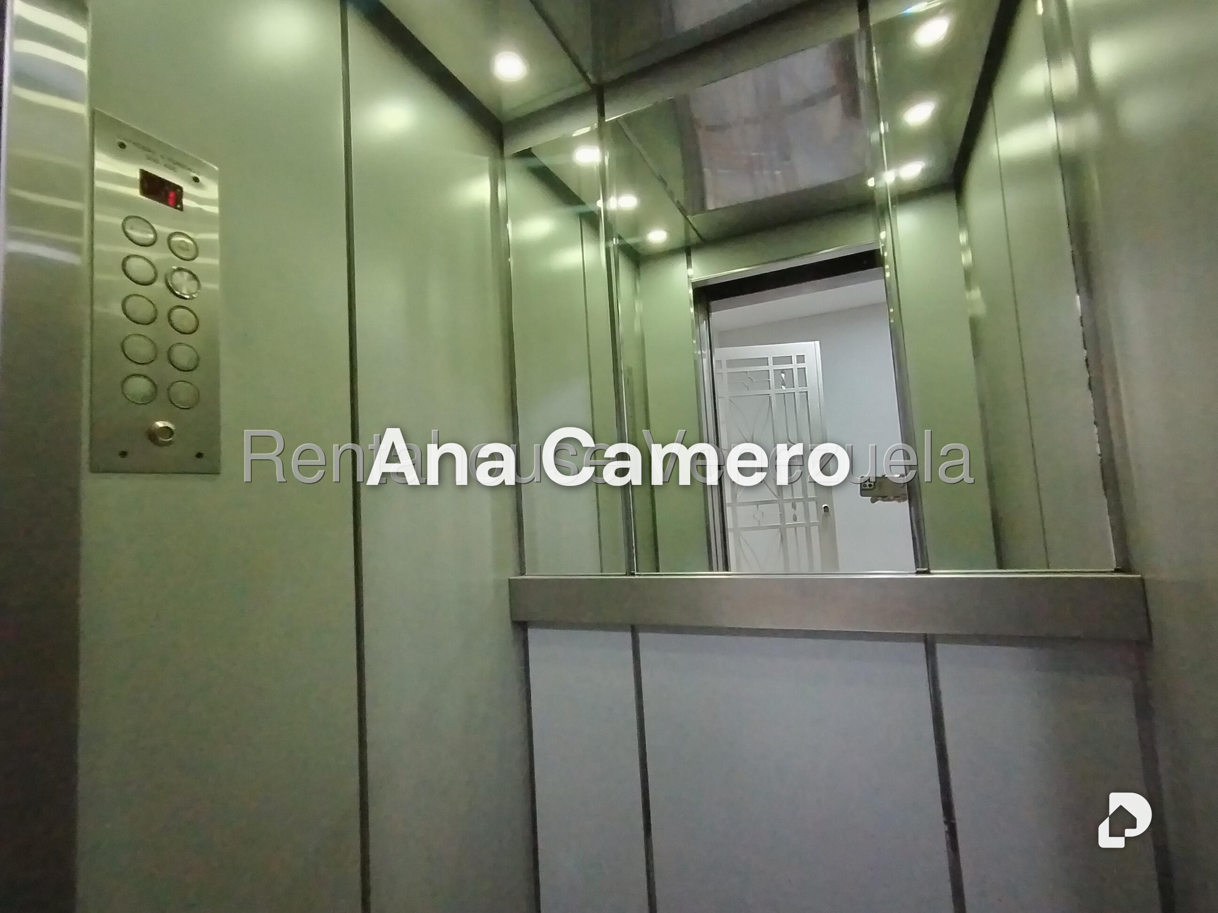 Apartment in La Boyera, Caracas – 24