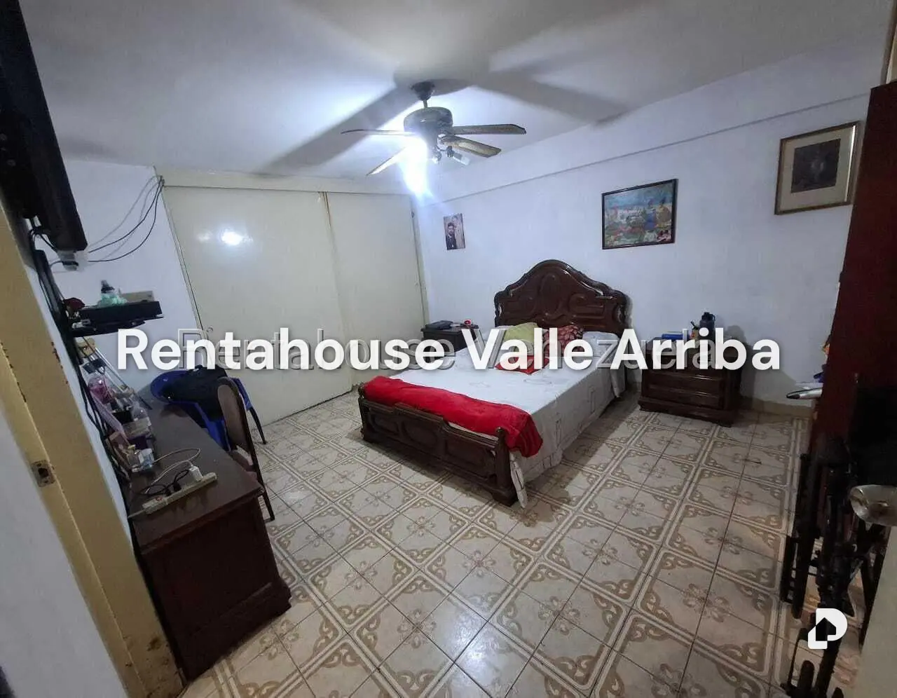 Apartamento en El Paraíso, Caracas – 24