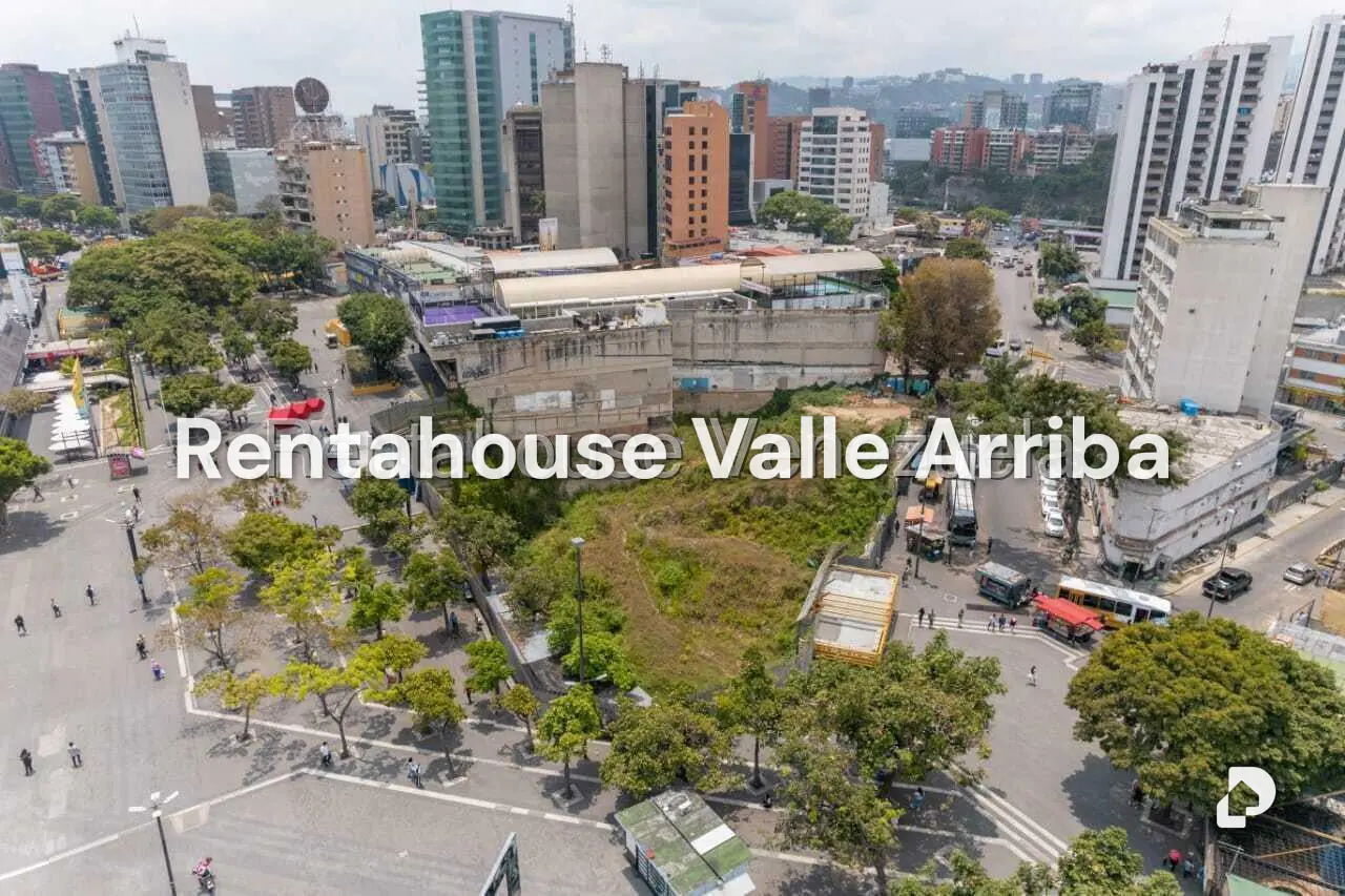 Terreno en El Rosal, Caracas – 1