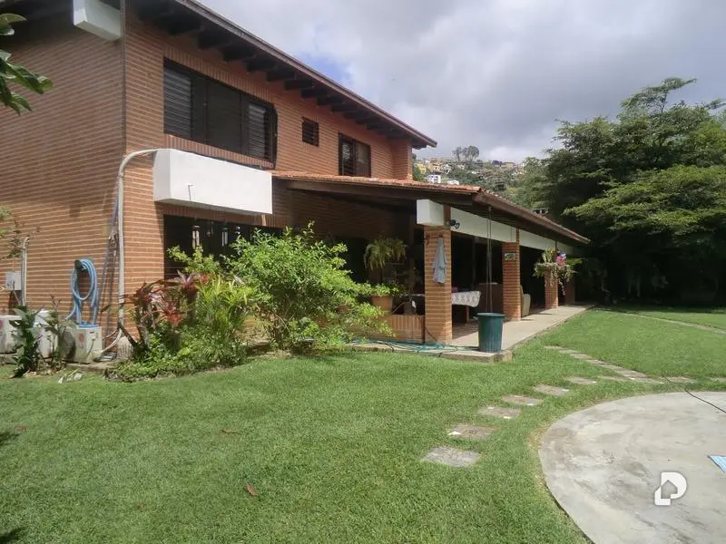 Casa en Oripoto, Caracas – 24
