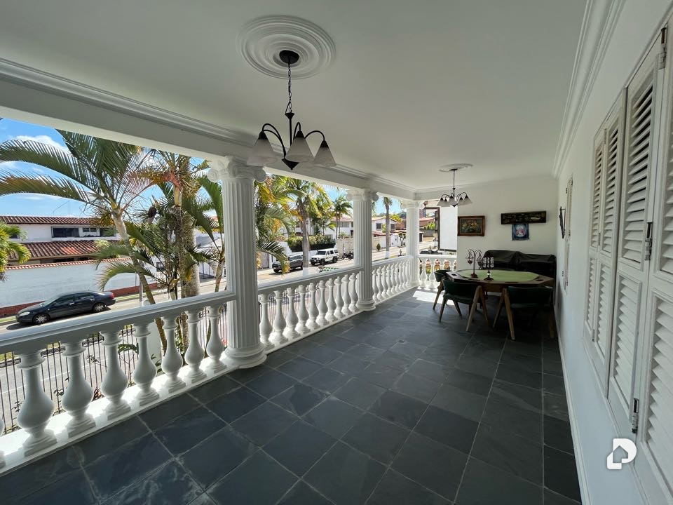 Casa en El Hatillo, Caracas – 24