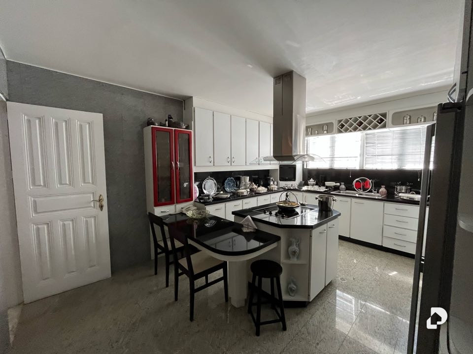 Casa en El Hatillo, Caracas – 12