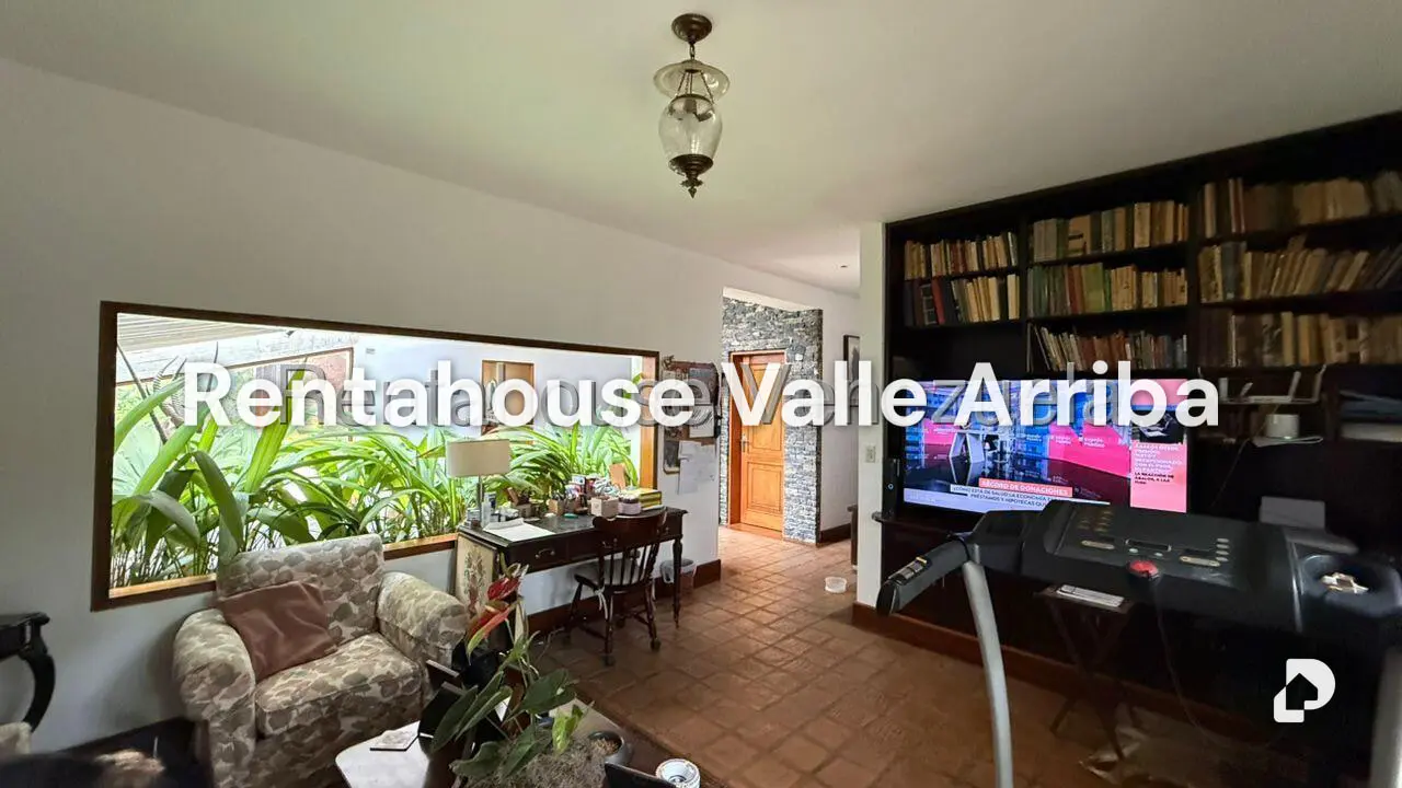 Casa en Oripoto, Caracas – 22