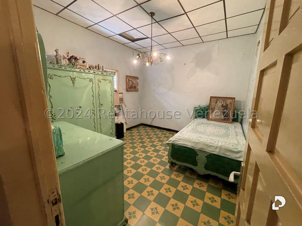 Casa en El Paraíso, Caracas – 22