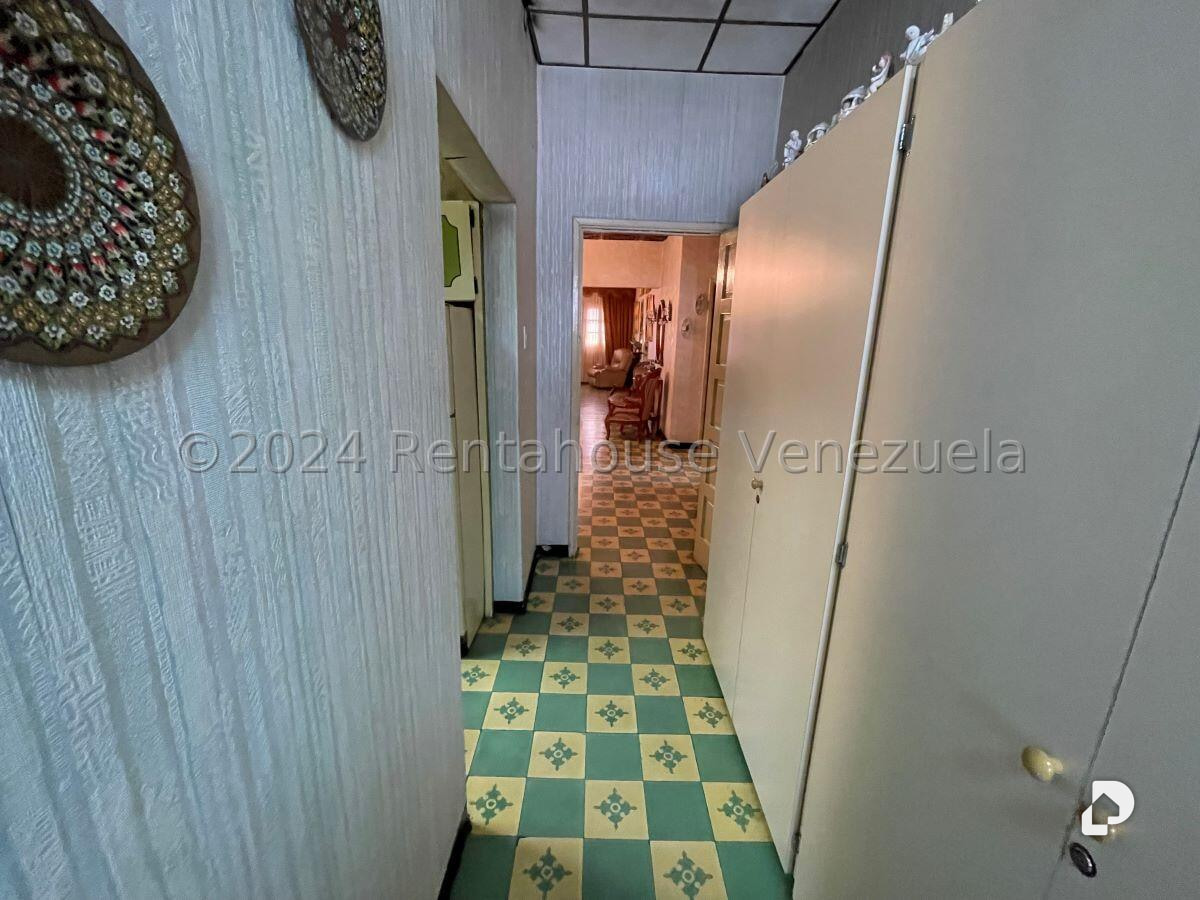 Casa en El Paraíso, Caracas – 16
