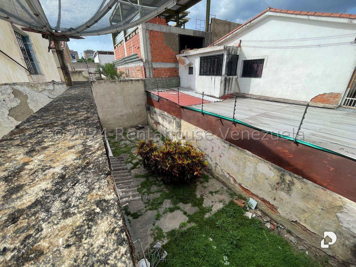 Casa en El Paraíso, Caracas – 14