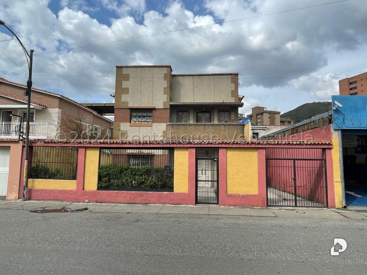 Casa en El Paraíso, Caracas – 1