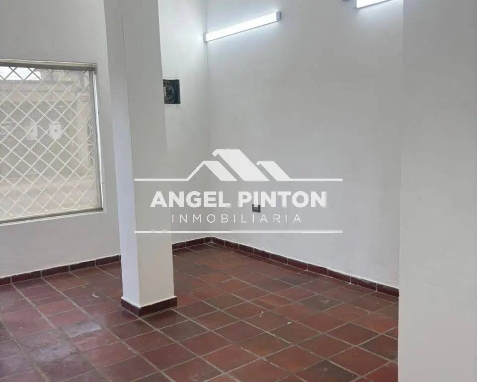 Commercial space in Maracaibo - 1
