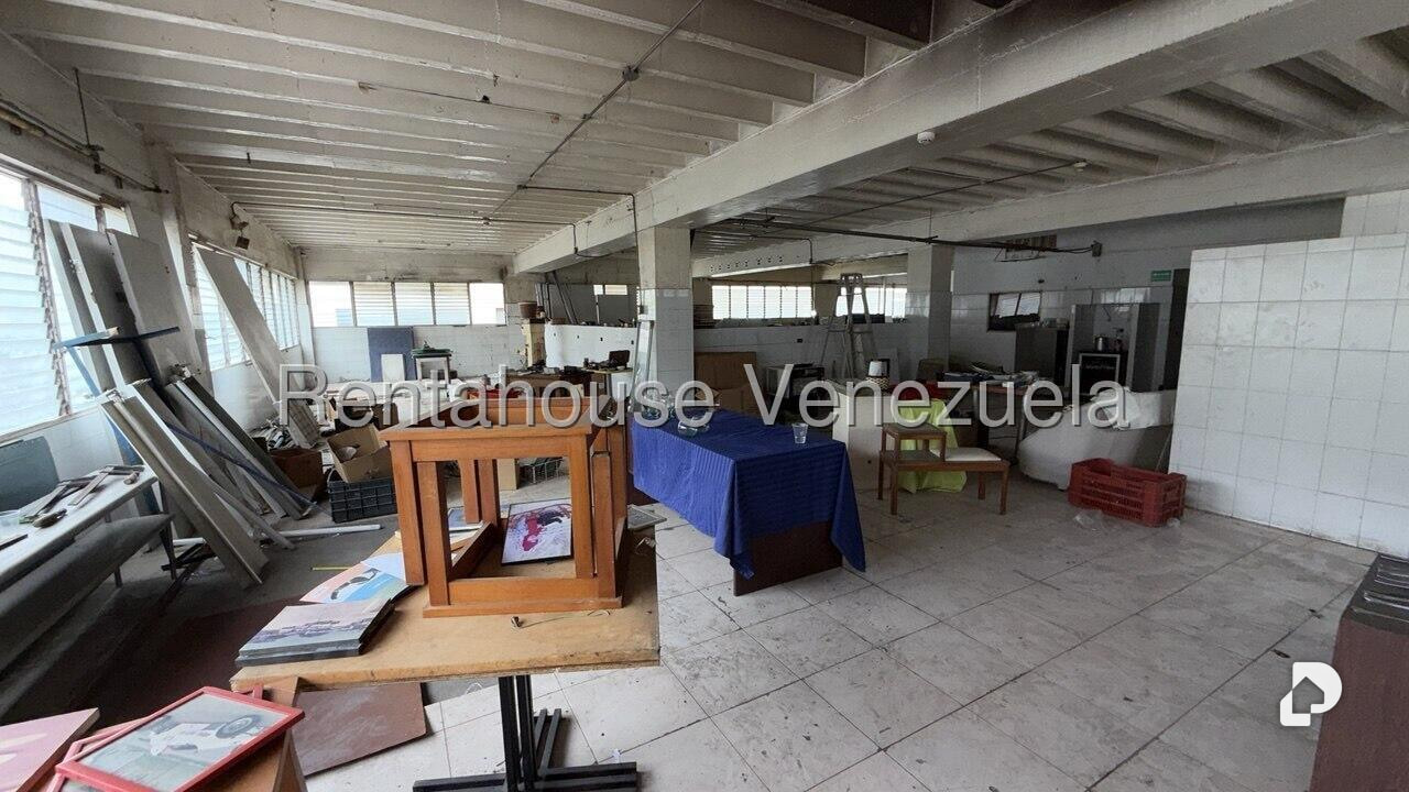 Local comercial en Palo Verde, Caracas – 4