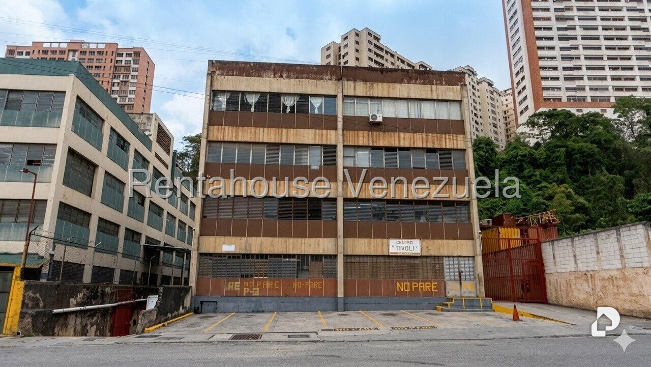 Local comercial en Palo Verde, Caracas – 1