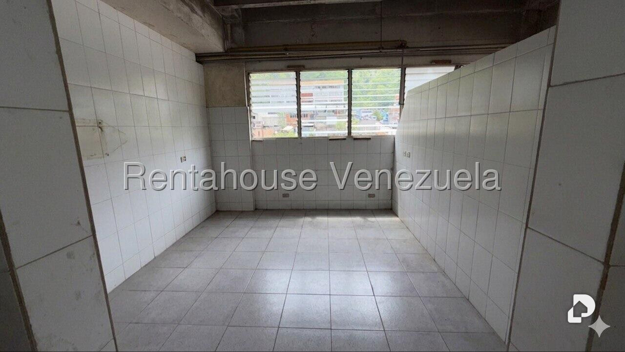Local comercial en Palo Verde, Caracas – 9