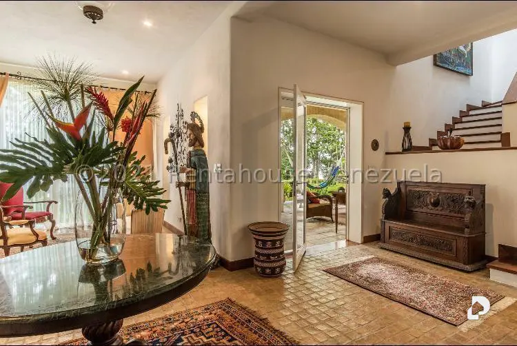 Casa en Oripoto, Caracas – 8