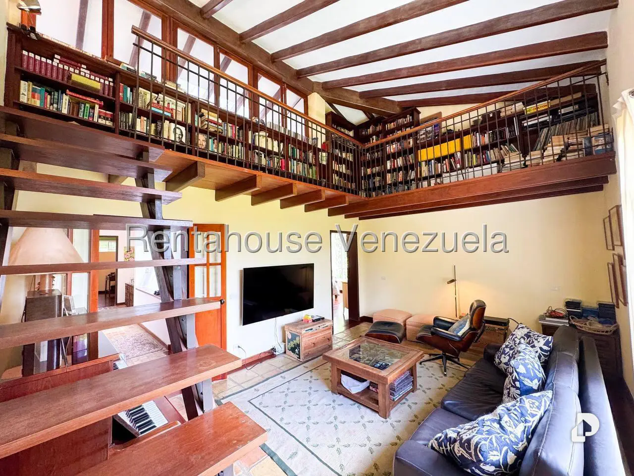 Casa en Oripoto, Caracas – 29