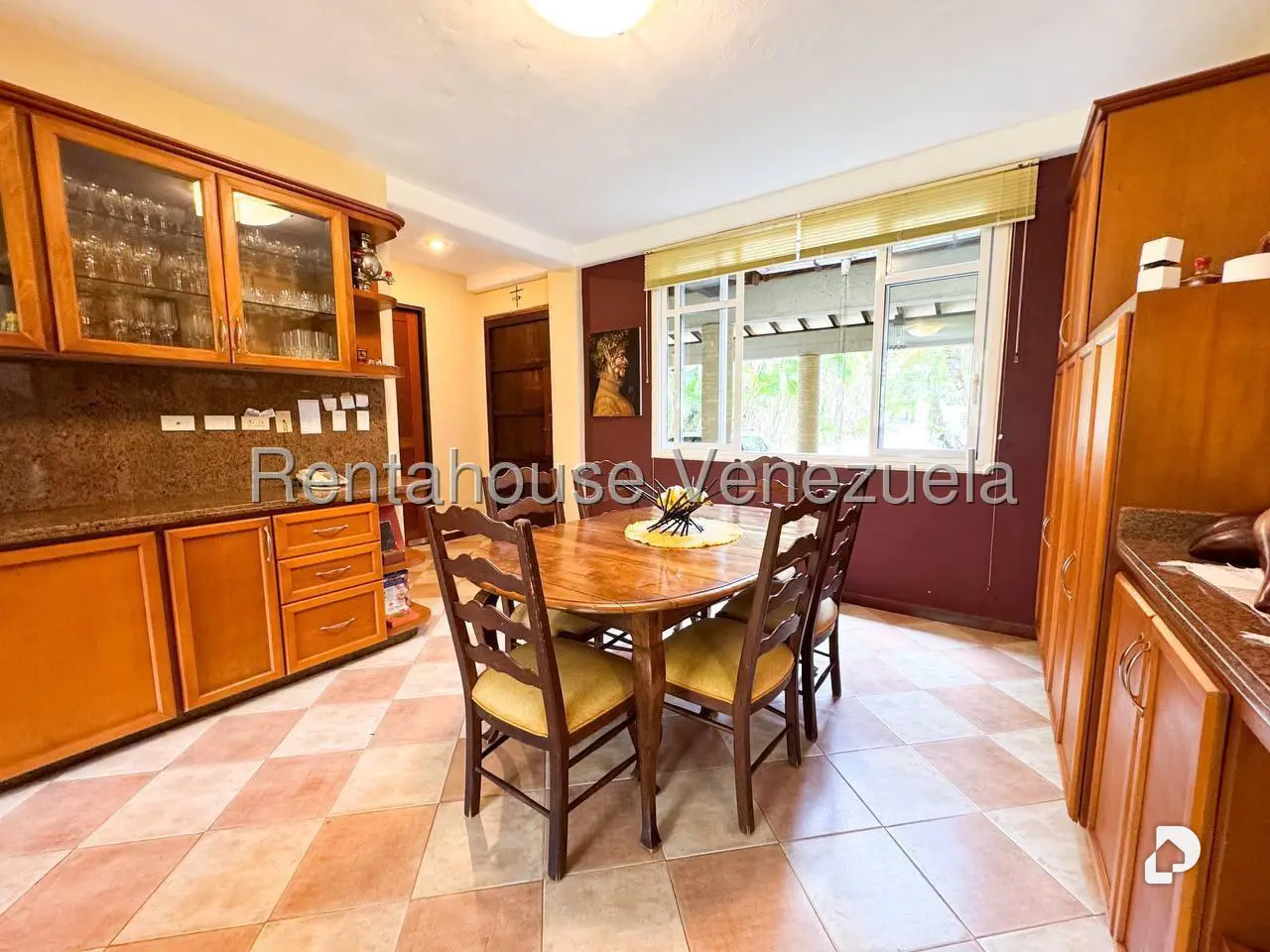 Casa en Oripoto, Caracas – 21