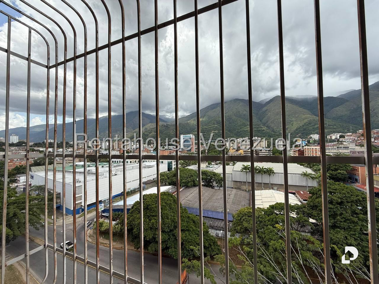 Apartamento en La Urbina, Caracas – 24