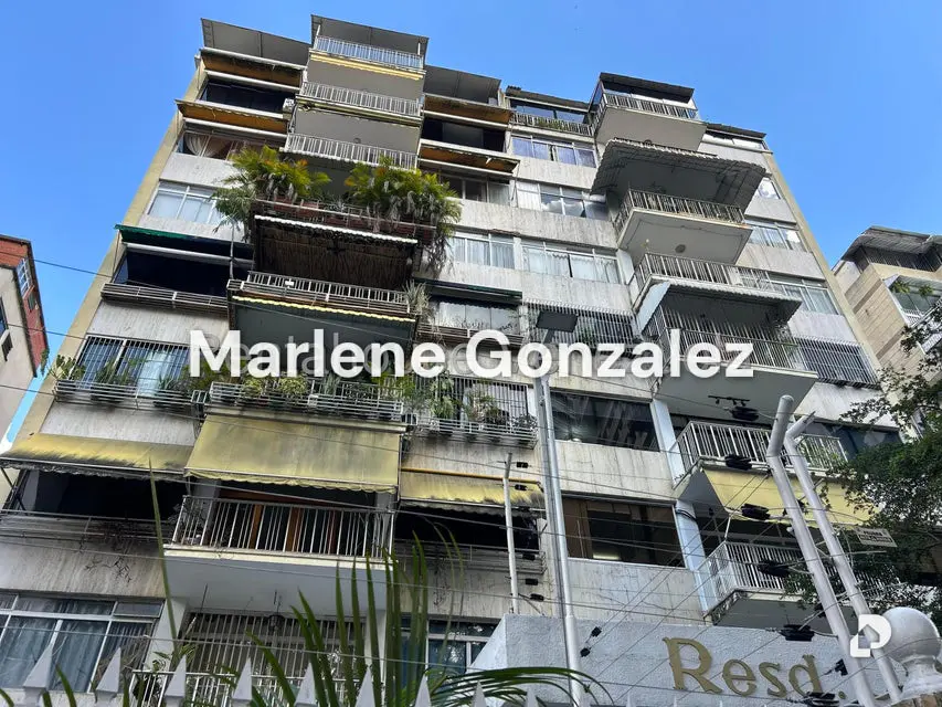 Apartamento en Los Palos Grandes, Caracas – 1