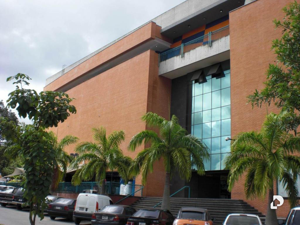 Local comercial en La Lagunita Country Club, Caracas – 1