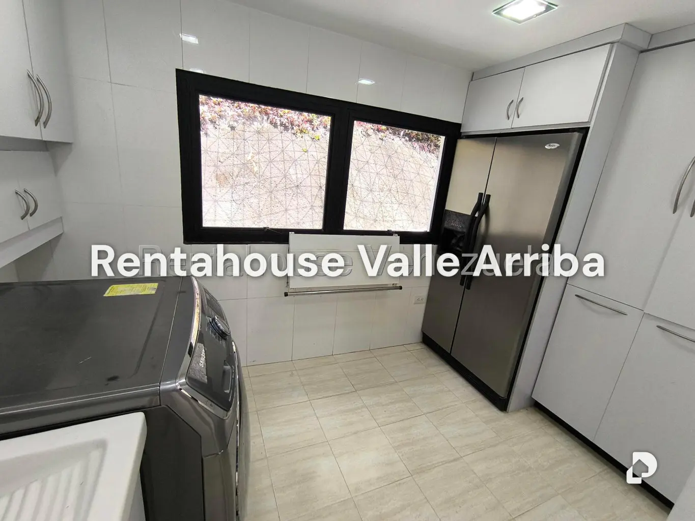 Apartamento en Lomas de La Lagunita, Caracas – 25