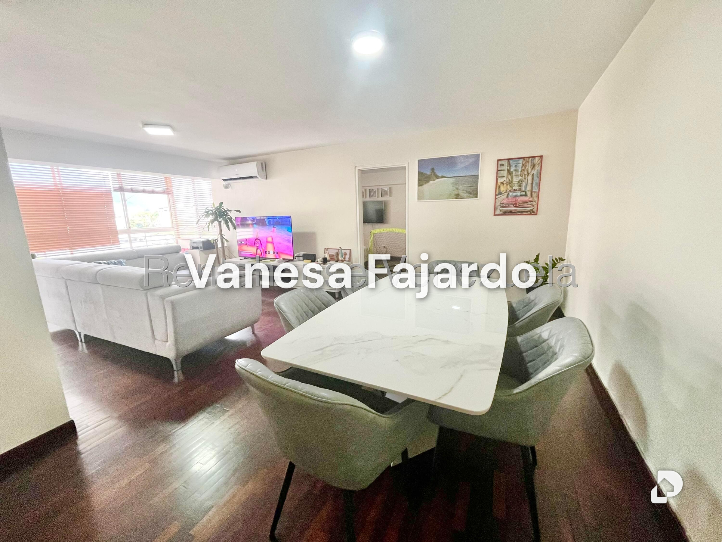 Apartamento en La Florida, Caracas – 12