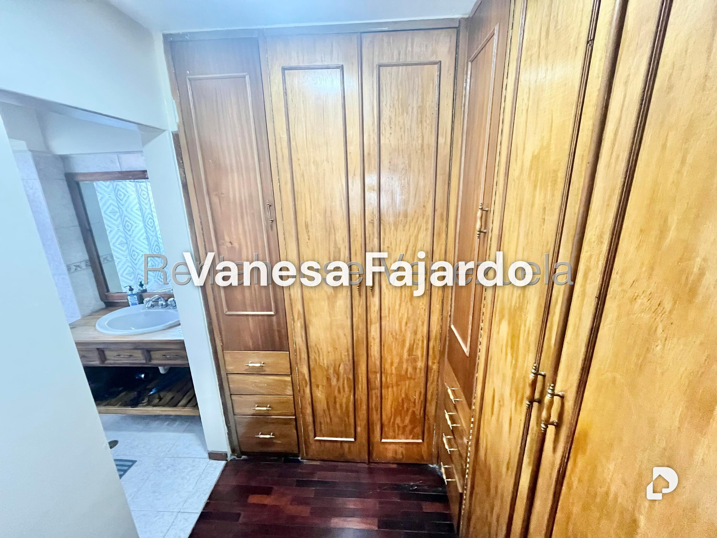 Apartamento en La Florida, Caracas – 22