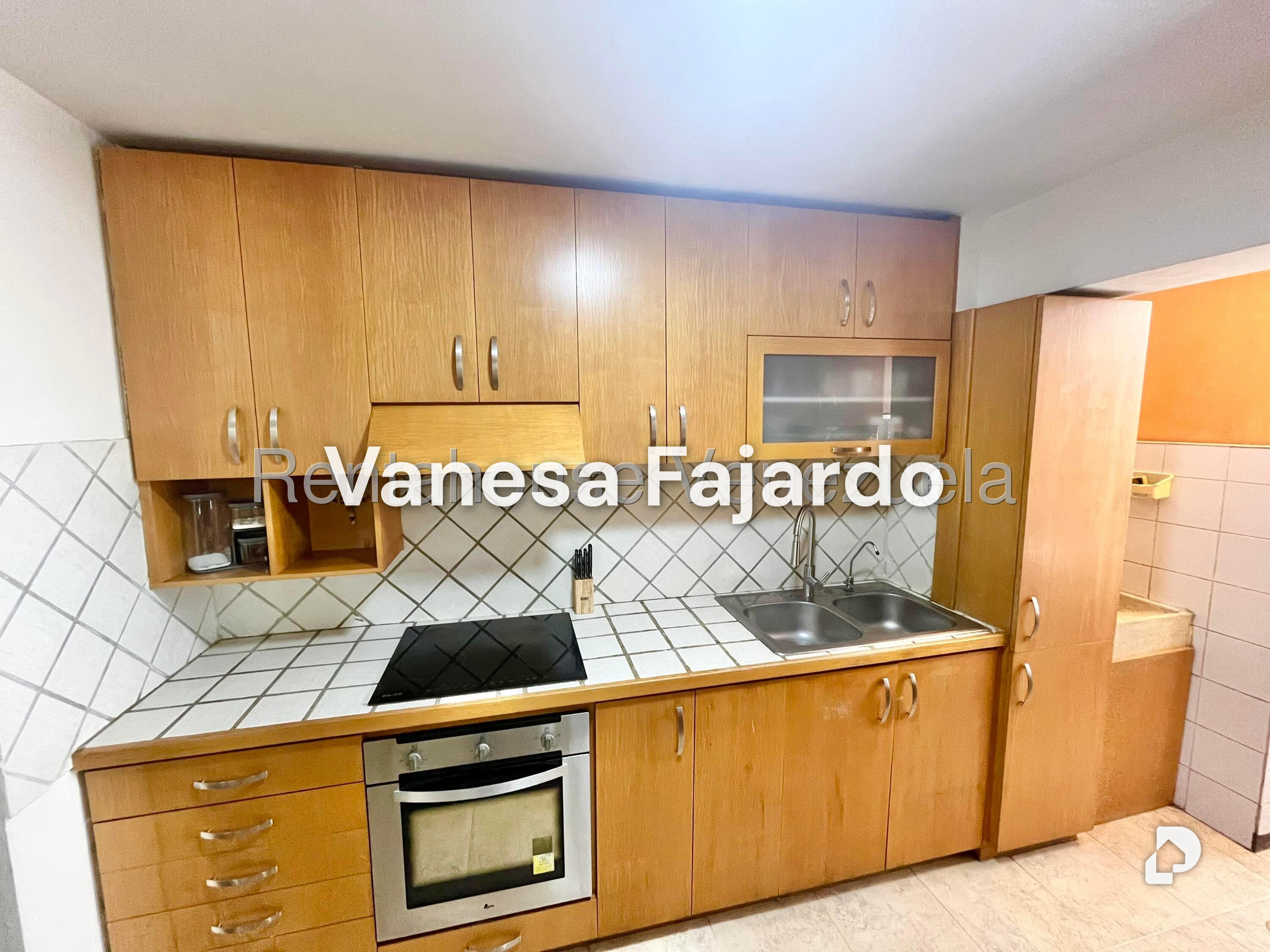 Apartamento en La Florida, Caracas – 13