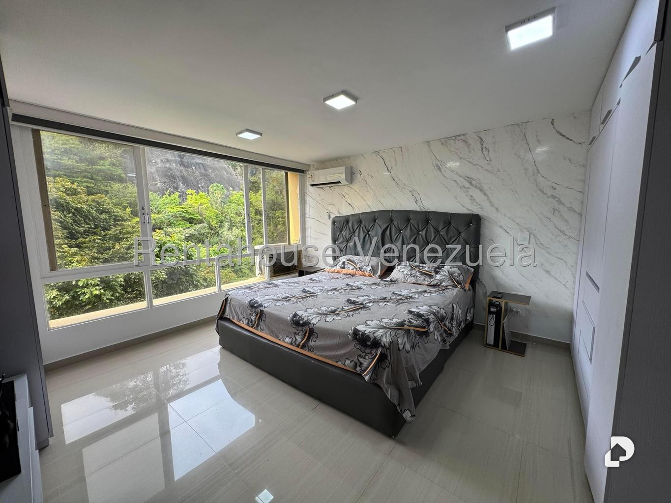 Apartamento en La Alameda, Caracas