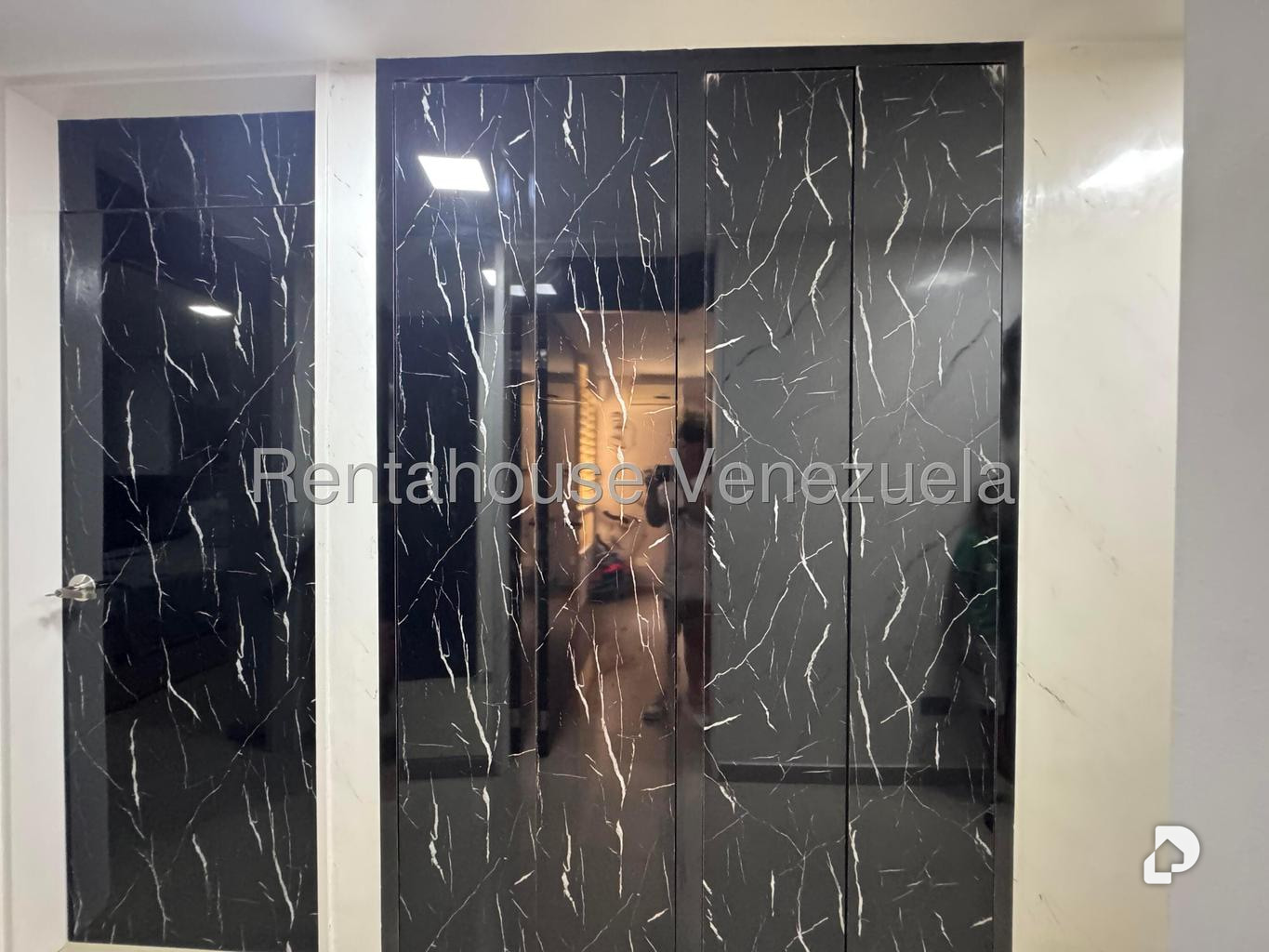 Apartamento en La Alameda, Caracas