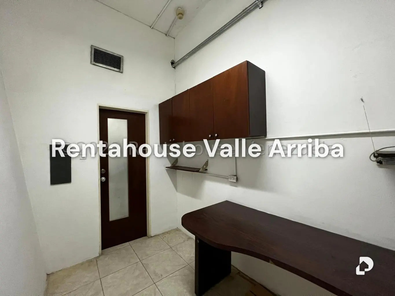 Local comercial en La Castellana, Caracas – 12
