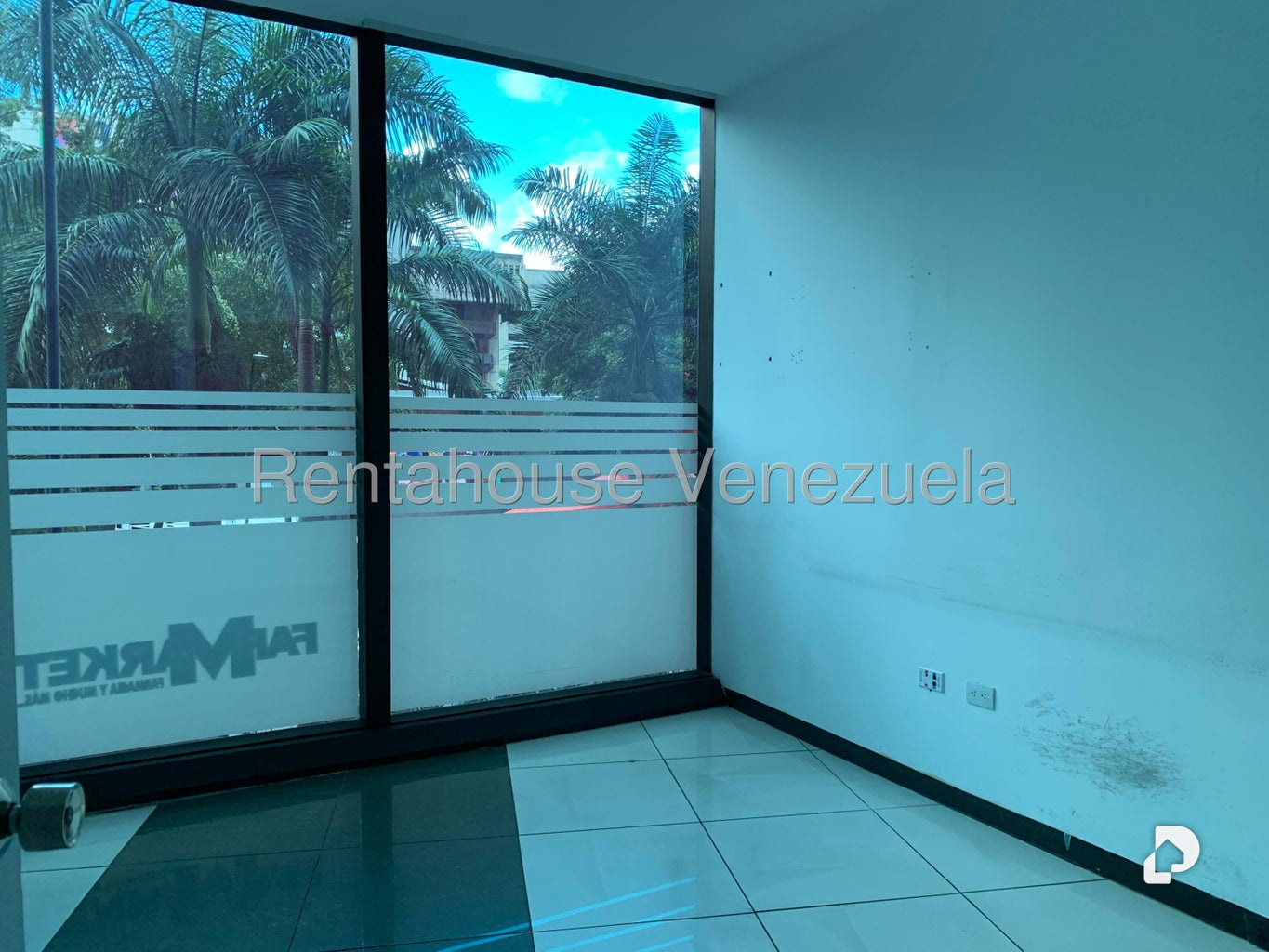 Local comercial en El Rosal, Caracas – 14