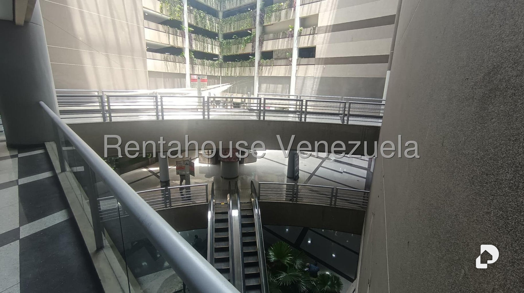 Local comercial en El Rosal, Caracas – 20