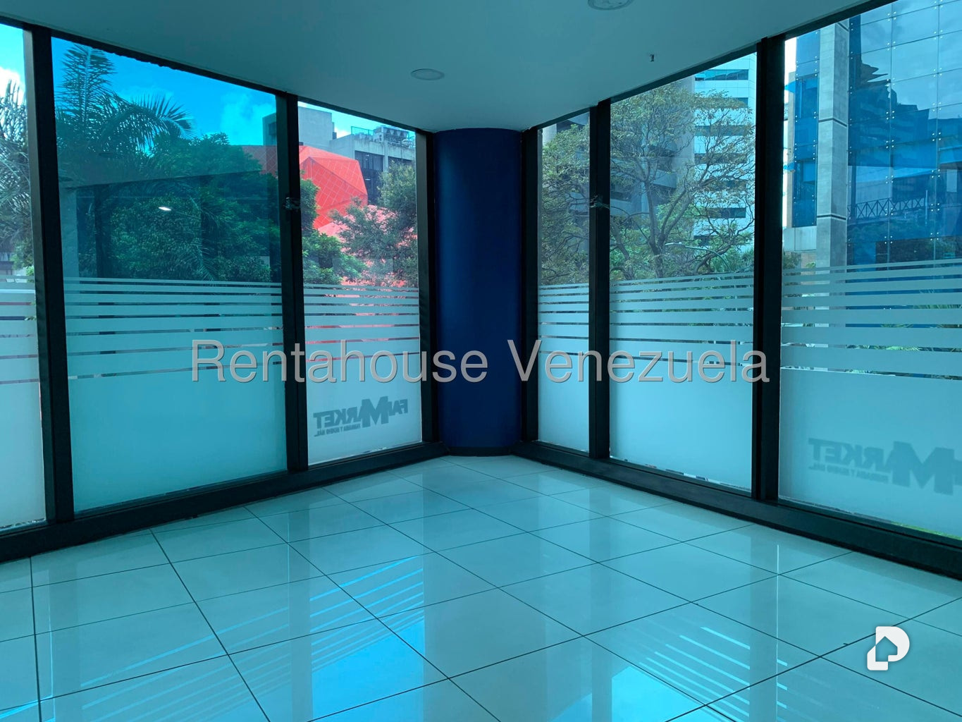 Local comercial en El Rosal, Caracas – 25