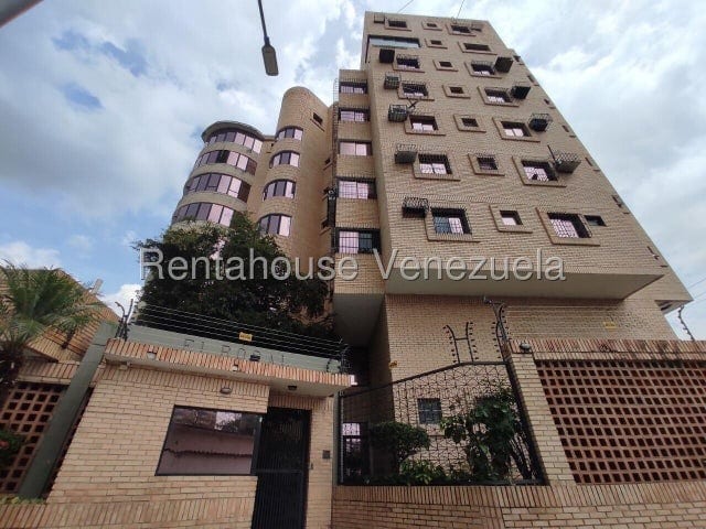 Apartamento en Urbanización El Toro, Maracay - 1