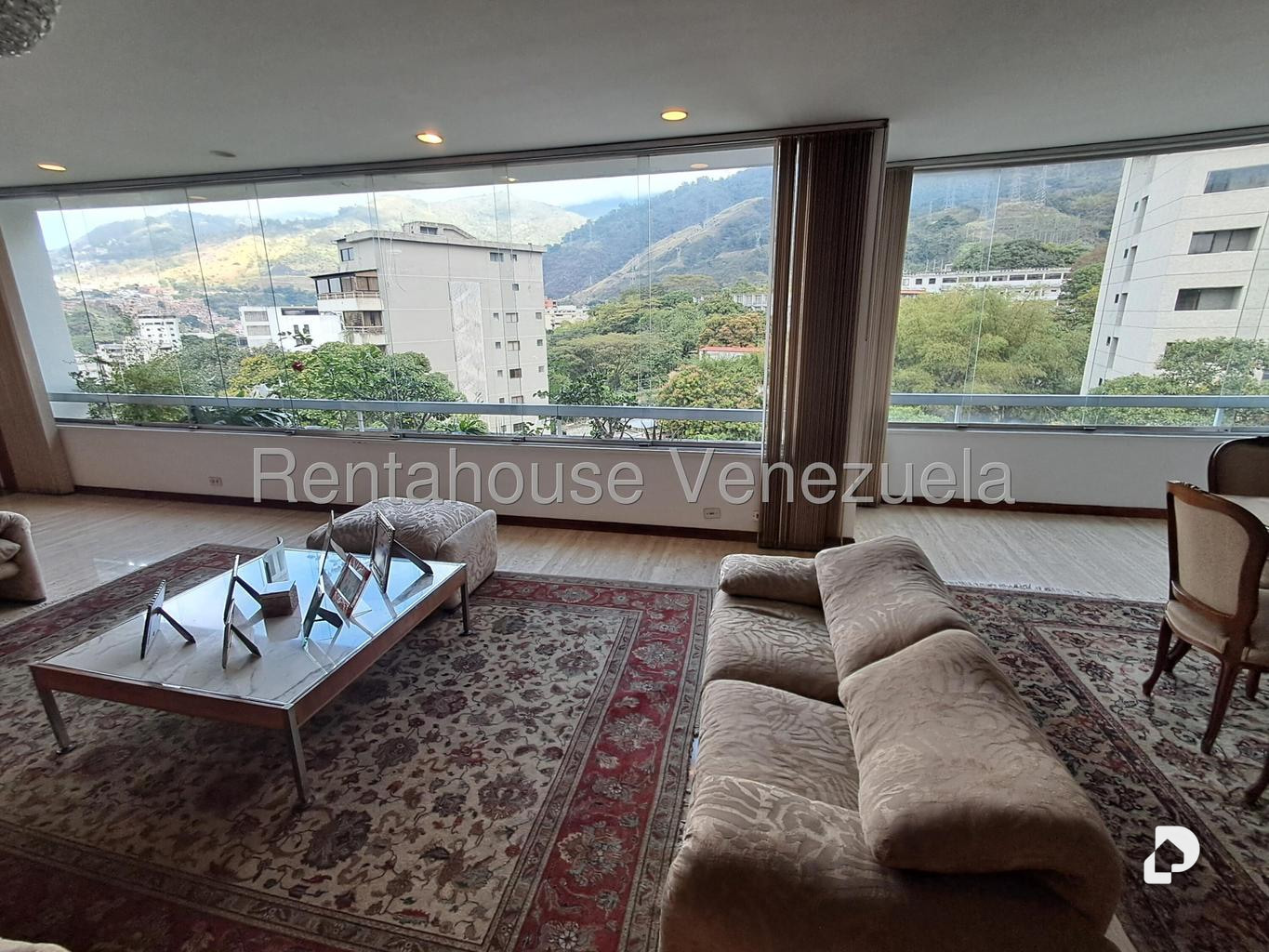 Apartamento en San Bernardino, Caracas – 11
