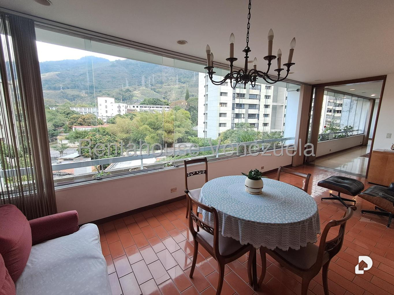 Apartamento en San Bernardino, Caracas – 17