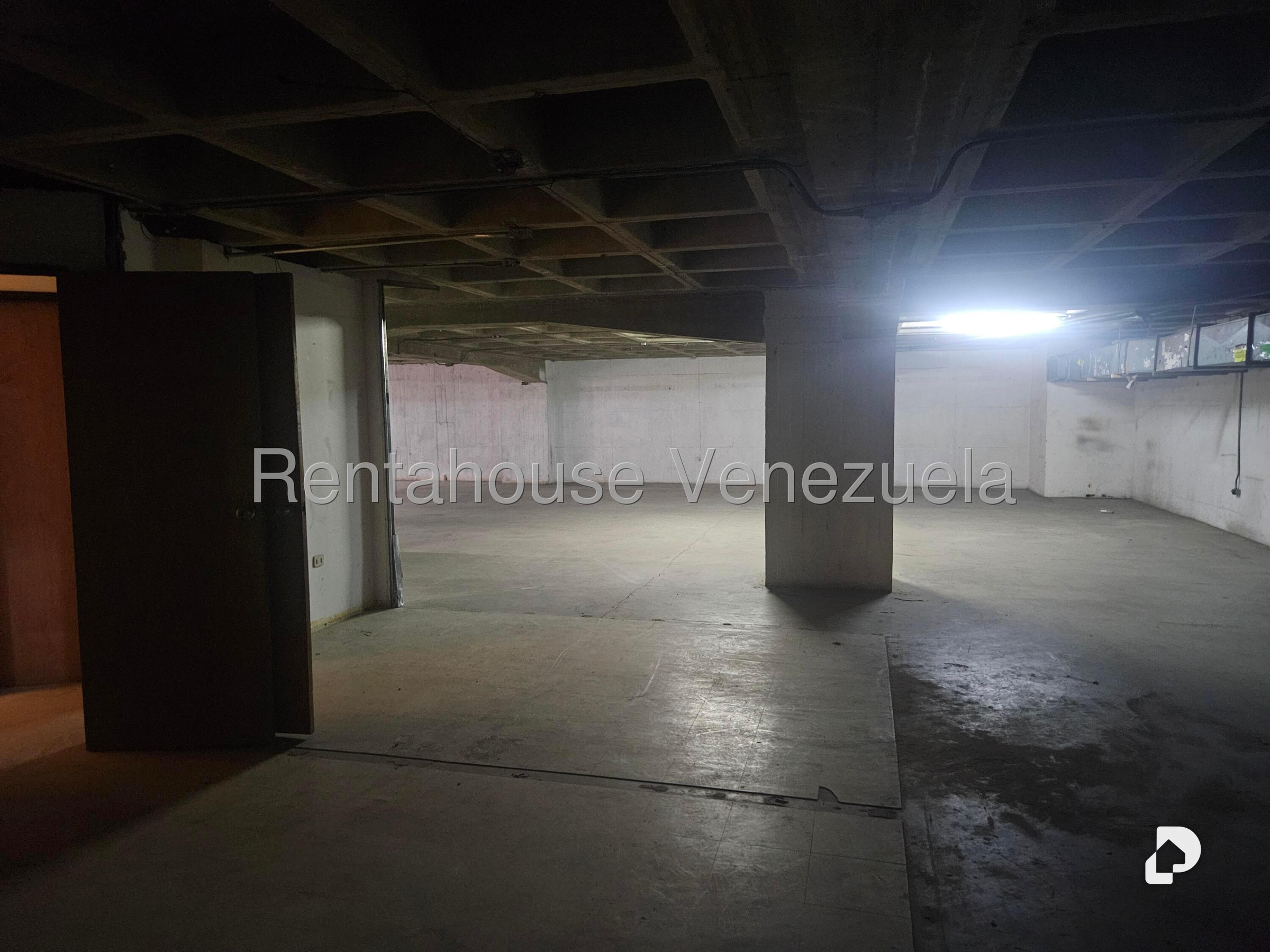 Local comercial en La Yaguara, Caracas