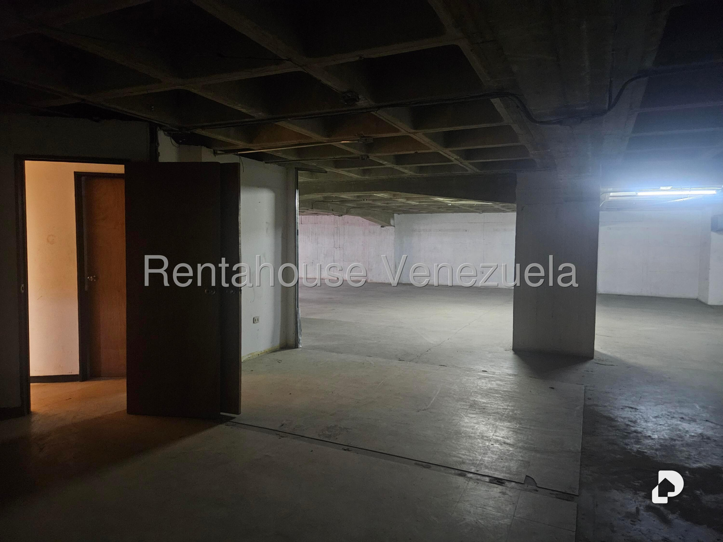 Local comercial en La Yaguara, Caracas