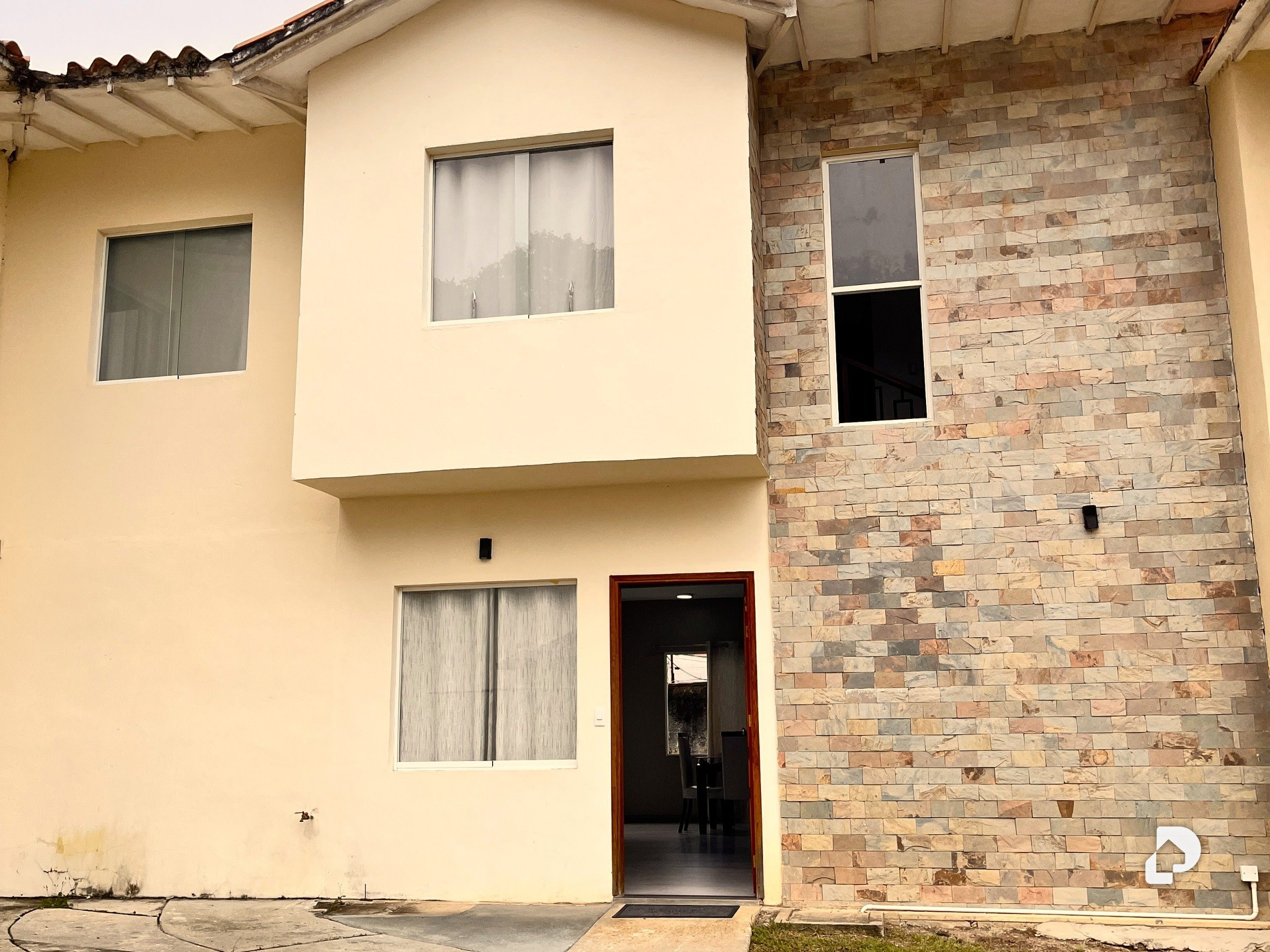 Townhouse en Parroquia Caracciolo Parra Pérez, Mérida – 2