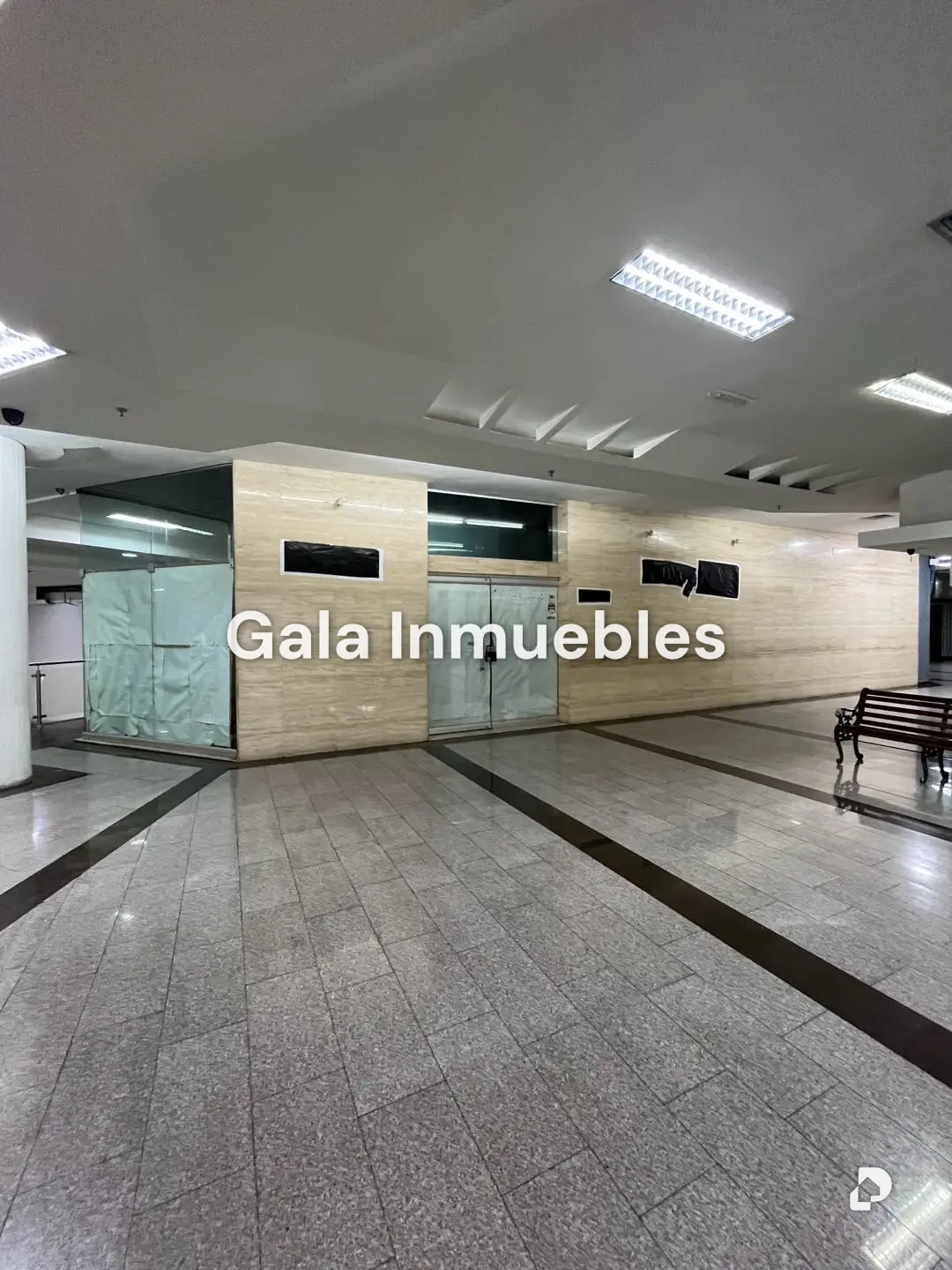 Local comercial en El Cafetal, Caracas – 1