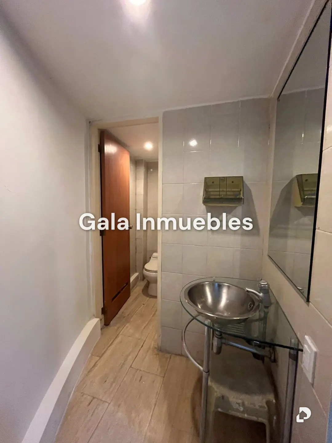 Local comercial en El Cafetal, Caracas – 12