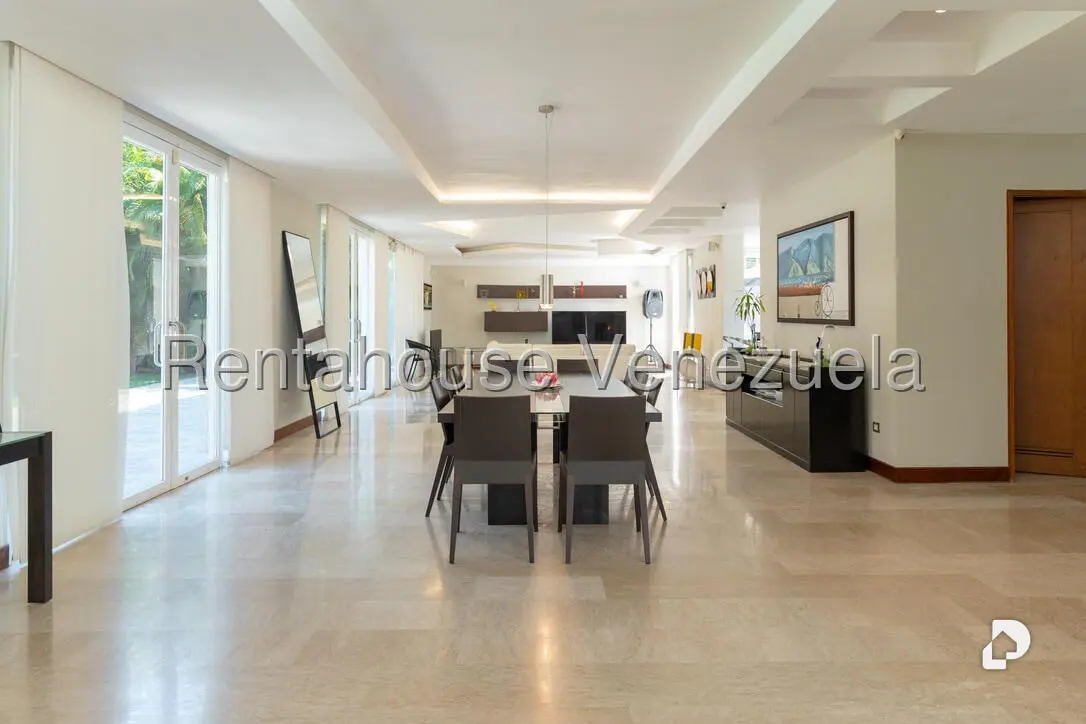 House in La Lagunita Country Club, Caracas – 10