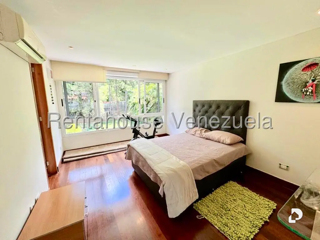 House in La Lagunita Country Club, Caracas – 41