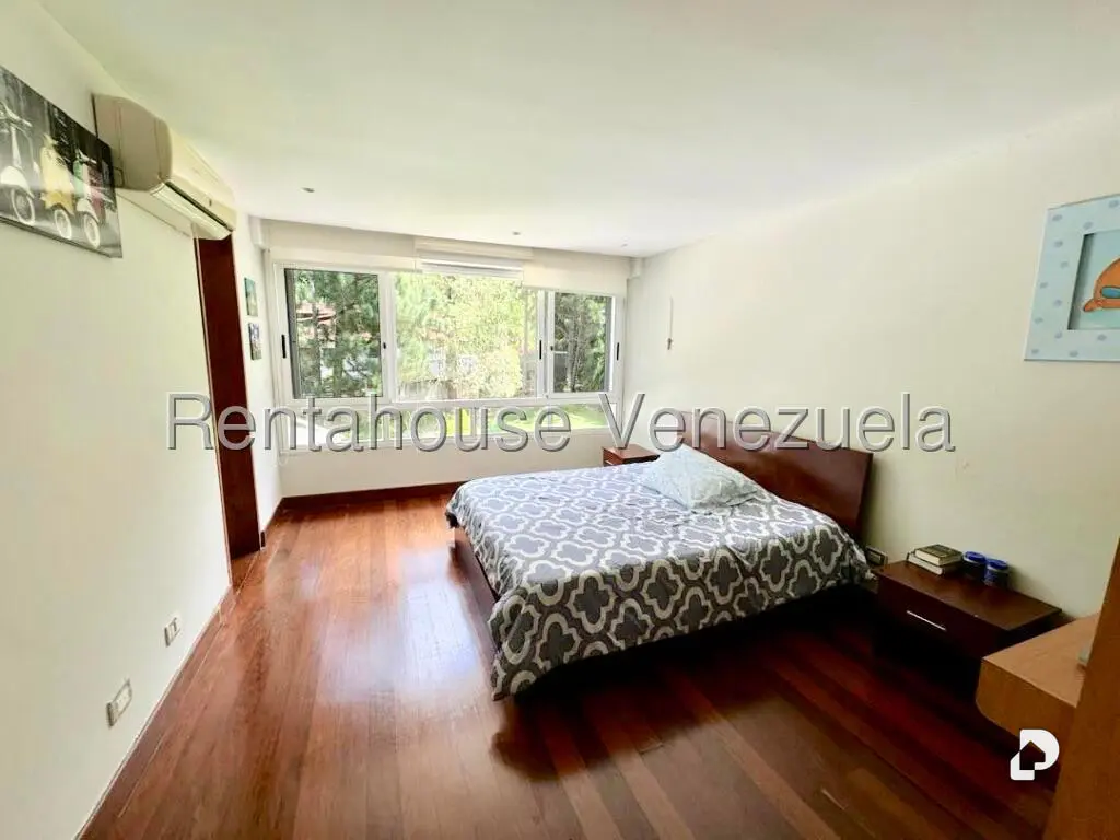 House in La Lagunita Country Club, Caracas – 39