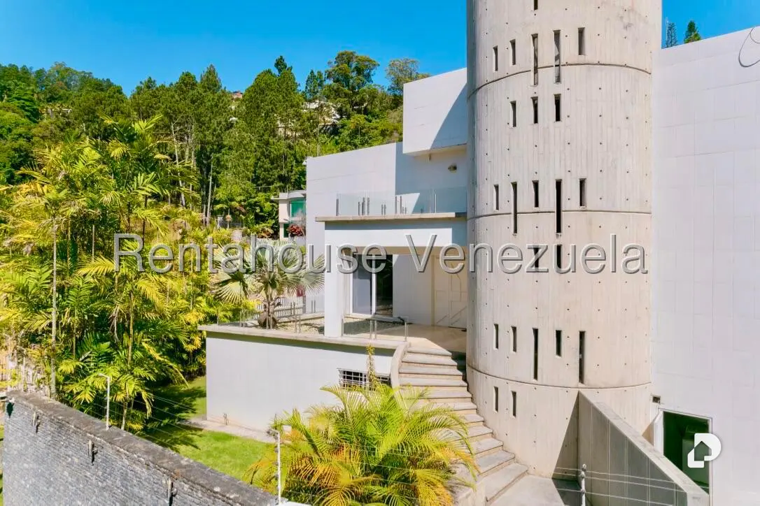 House in La Lagunita Country Club, Caracas – 44