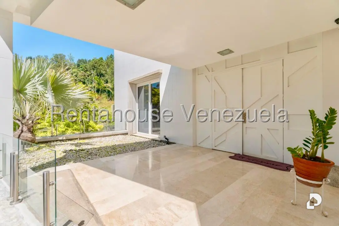 House in La Lagunita Country Club, Caracas – 4